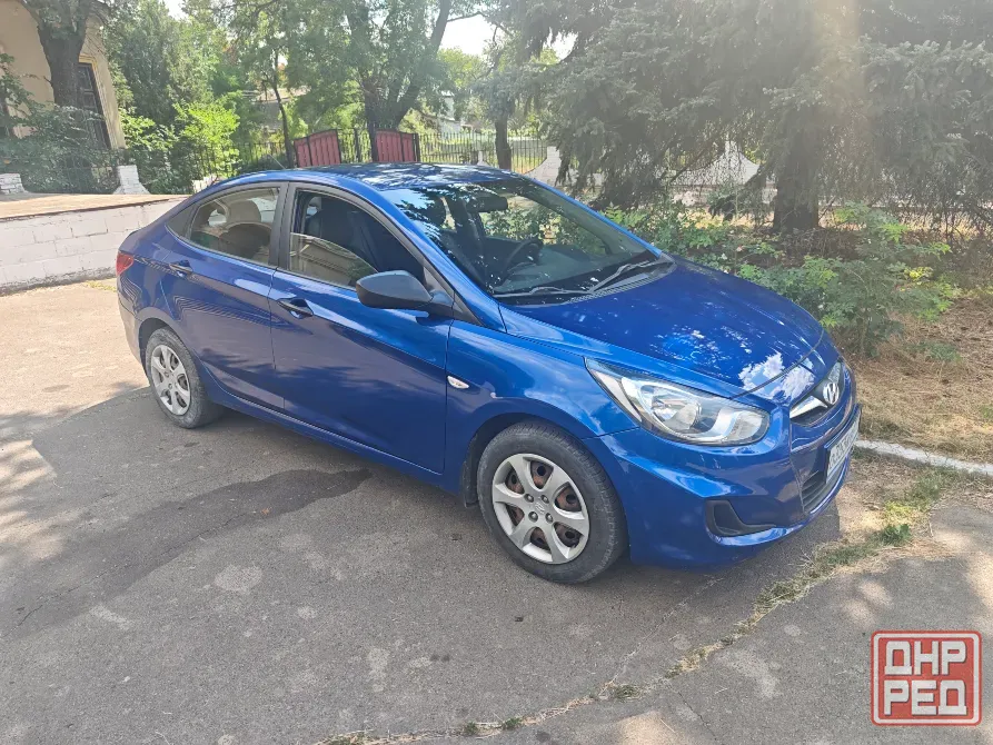 Hyundai Solaris 2012 год Докучаевск - изображение 1