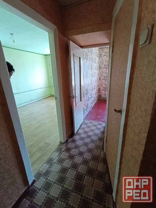 Срочно продам квартиру 1 комнатную 2/5 Город Харцызск, ул. Октябрьская, центр Харцызск - изображение 2