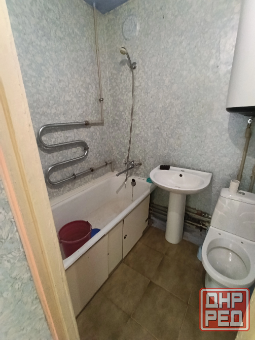 Срочно продам квартиру 1 комнатную 2/5 Город Харцызск, ул. Октябрьская, центр Харцызск - изображение 5