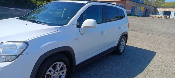семейный автомобиль Chevrolet Orlando Донецк