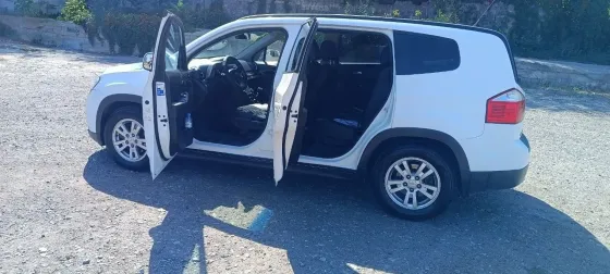семейный автомобиль Chevrolet Orlando Донецк
