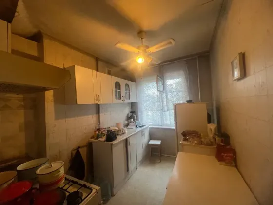 Продам 3-кв. ,пл.Ленина,Шато Донецк