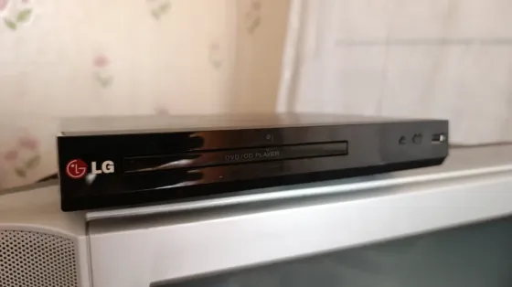 Телевизор Panasonic + DVD плеер LG + коллекция DVD дисков Донецк