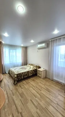 Сдаётся 1-комн. квартира 36м² в Калининском районе, ориентир Мед. Институт Донецк