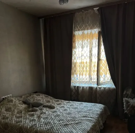 Сдаю срочно двушку возле калининского рынка Донецк