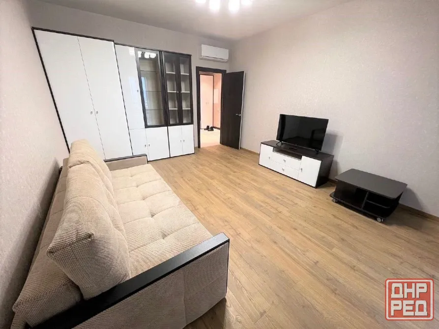 Сдаю 1-комн. квартиру 36м² г. Донецк, Калининский район, б-р Шевченко Донецк - изображение 1