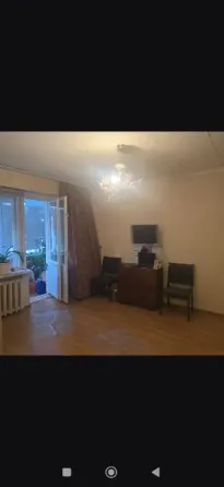 продам 1 к.кв. калин. р. харитонова 2500 мил р чистая с водой собств..на сделке. Донецк