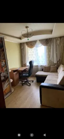 сдам 3 к.кв. кировский р. пинтера 40000 р. хозяйка бочку поставит. Донецк