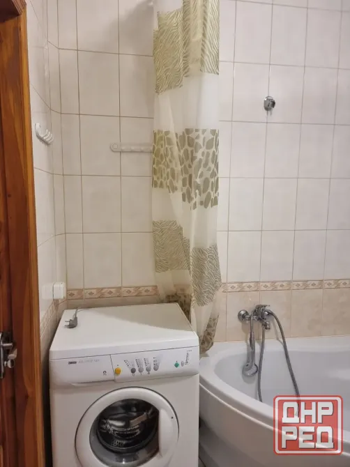 Сдаётся чистая уютная 2комнатная квартира в Пролетарском районе, ул. Раздольная Донецк - изображение 3