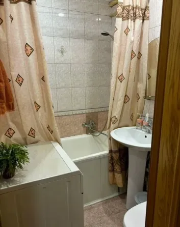 Сдам 2 комнатную квартиру в Куйбышевском районе Донецк