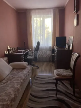 Продам 3к 2-я Краснознаменная Луганск