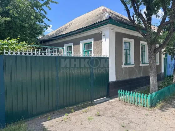 Дом 69.70м2+30м2 флигель Чапаева Луганск