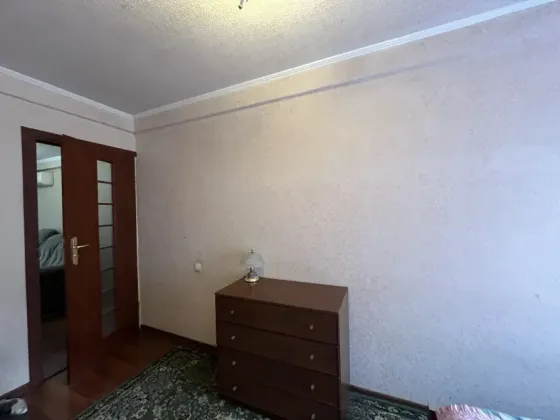 Срочно продам 2-х комнатную квартиру в Калининском районе Донецк