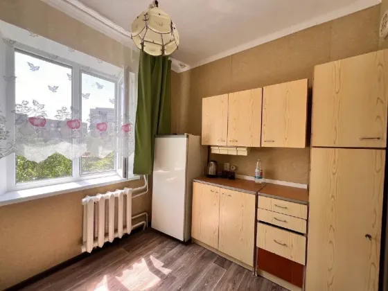 Сдам 2 комн.кв в центре, Ленинский район, Обжора, 32 школа, цирк. Донецк
