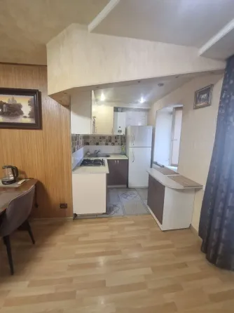 Продам 3 комн университетская Донецк
