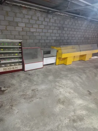 Продам ветрины Кировское