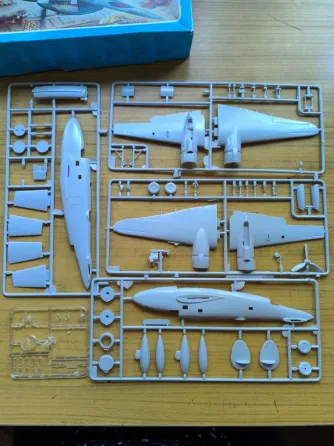 Модель самолета 1:72 для сборки Донецк