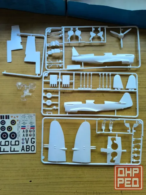 Модель самолета 1:72 для сборки Донецк - изображение 1