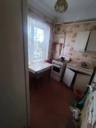 Продается 3-комн. квартира, г. Торез, м-н 1 Торез