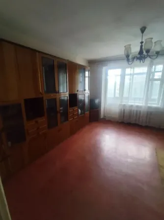 Продается 4-комн. квартира, г. Торез, м-н 3 Торез