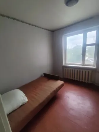 Продается 4-комн. квартира, г. Торез, м-н 3 Торез