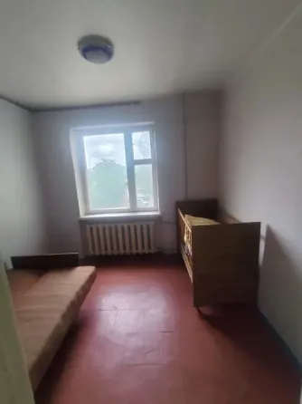 Продается 4-комн. квартира, г. Торез, м-н 3 Торез