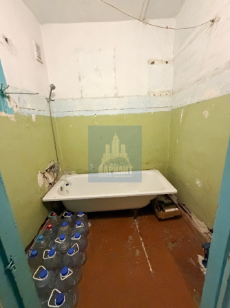 Продам 2 х ком квартиру Макеевка ц Городской Бажанова , ул Макарова Макеевка