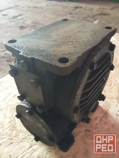 Редуктор червячный ч-100-40-51 Макеевка - изображение 2