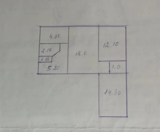 Продажа 3-комнатной квартиры 1/4, в г. Макеевка, Советский р-н, Больничный Макеевка