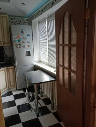 Продам 2-х комнатную квартиру с хорошим ремонтом , Гвардейка, 8-8, ул.. Уборевича. Макеевка