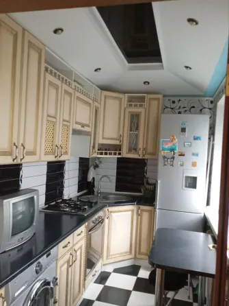 Продам 2-х комнатную квартиру с хорошим ремонтом , Гвардейка, 8-8, ул.. Уборевича. Макеевка