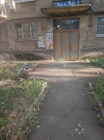 Продам 2 ком кв в Калининском р-н по б. Шевченко Донецк