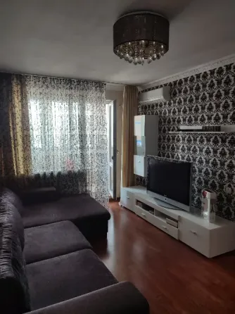 Продам 2 к. Континент Донецк