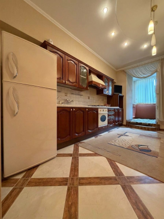 ПPОДAЖA: 3-х комнатная с ремонтом 86.5 м² / Ворошиловский район / б-вар Пушкина Донецк