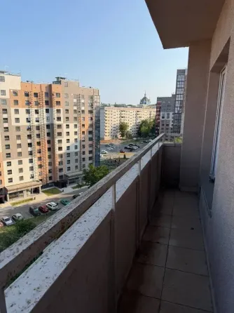 2 ком.кв. металлургов 95 Мариуполь