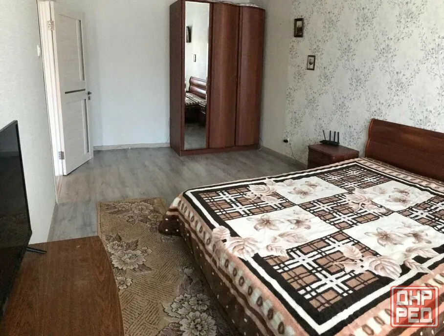 Чистая, уютная 1 комнатная квартира в центре, Ворошиловский район, Крытый рынок Донецк - изображение 2