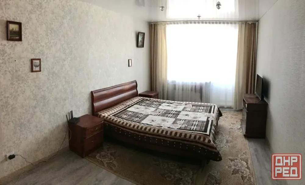 Чистая, уютная 1 комнатная квартира в центре, Ворошиловский район, Крытый рынок Донецк - изображение 1