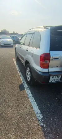 Toyota RAV4 2001 года Макеевка
