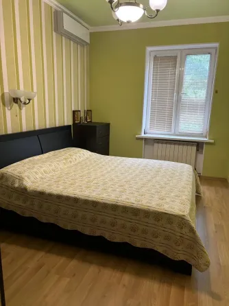 Продам, крупногабаритную 2-х ком. квартиру с хорошим ремонтом, Центрально-Городской, ул. Депутатская Макеевка