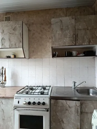 Продам однокомнатную квартиру в центральном районе Мариуполь