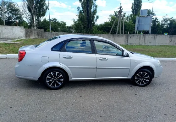 Продам авто Chevrolet Lacetti, 1.6 MT, 2008 год Макеевка