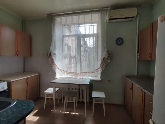 Продам 3-х комнатную квартиру в Ленинском р-не Донецка. Донецк