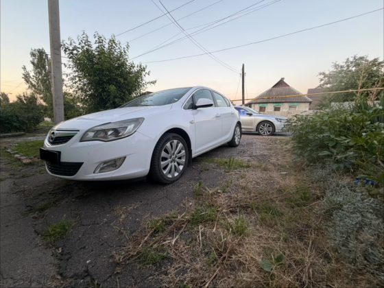 в продаже opel astra j Донецк