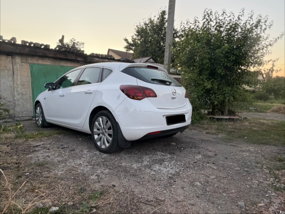 в продаже opel astra j Донецк