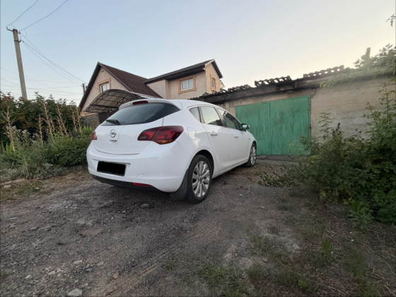 в продаже opel astra j Донецк