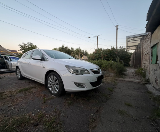 в продаже opel astra j Донецк