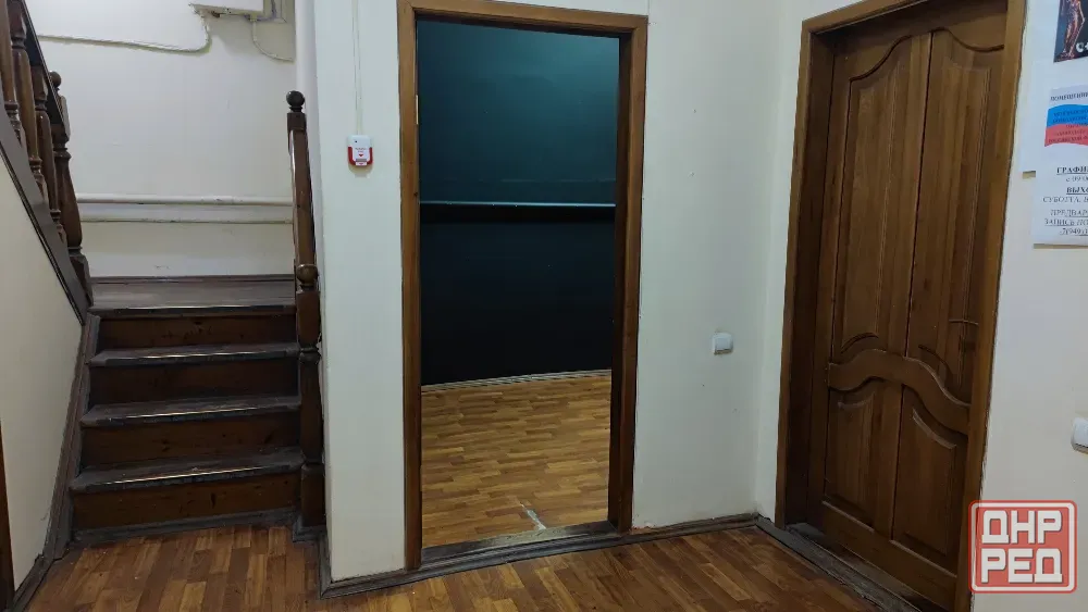 Кабинет 15м2 Цоколь с окном Пол этажа от входа! Самый Центр Прохладно летом Тепло зимой Юр. адрес Донецк - изображение 4