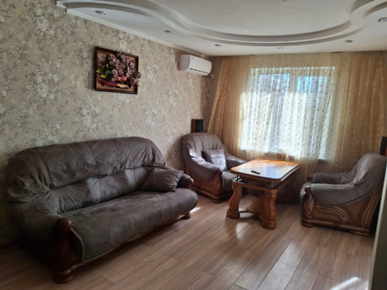 Продам 3 к кв Центральный район Мариуполь