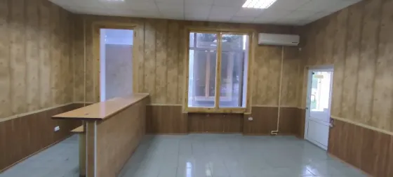 Сдаю 35 м., Артема (жд), фасадное, отдельный вход Донецк