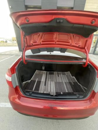 Продам Kia Rio 2012 год Донецк